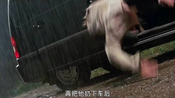 因恻隐之心遭酷刑活埋,七年忠诚破碎