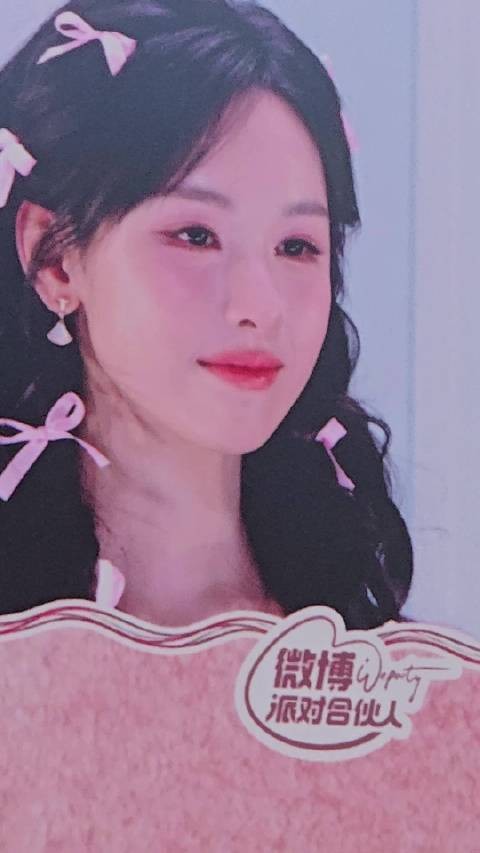 陈都灵看角色VCR哭了