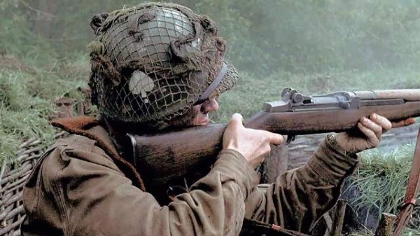 13名伞兵突袭60德军4挺重机枪，布雷库特庄园战役