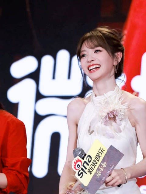 妈妈呀我女神这太美萌了吧