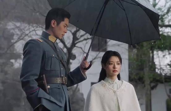 “爱让高位者俯首称臣” 玉簟秋是懂我们爱看什么
