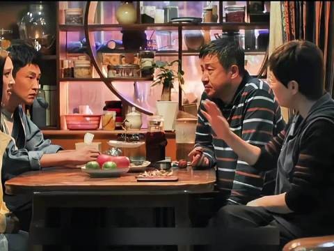 这个婆婆一天八百个心眼子，全在小两口身上
