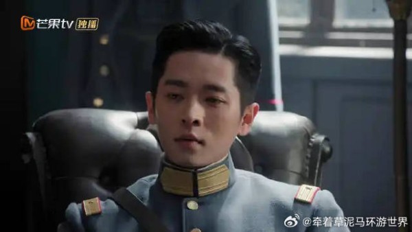 情敌考试第一名，以为虞昶轩会小气不录用，哪料破格让他当助理