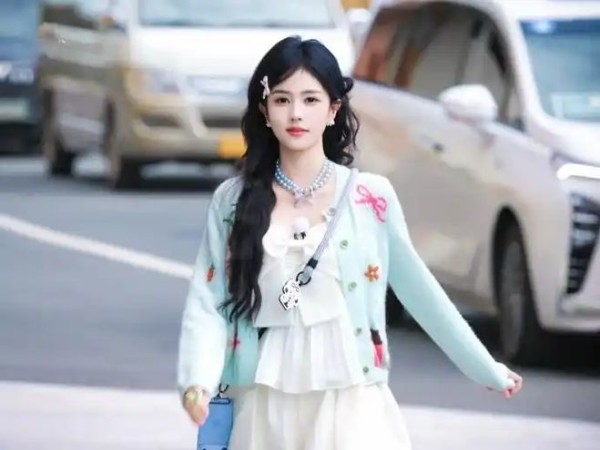 白鹿曼谷见面会官宣取消！全额承担粉丝机票酒店损失，使馆预警在前，安全永远大于演出收益！