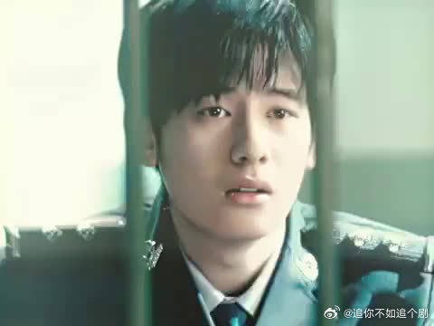 导演说胡先煦可熟练游走在不同语境，高雪林情绪拿捏到位