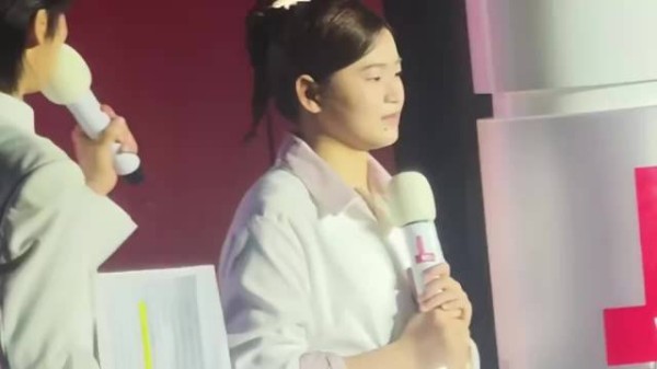 宣布复出不到1周，全红婵近况曝光，哭红双眼不敢低头，误会太深