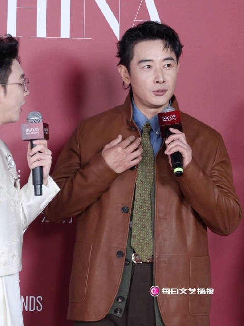 罗晋将6岁女儿涂鸦制成领带饰品，与唐嫣辨认画中自己