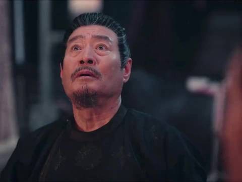 姓裴,还是侍郎,还有这个年纪,骂卢凌风,他也只能受着 杨旭文