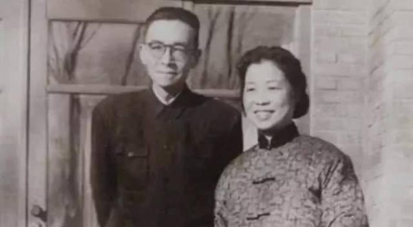 林徽因病逝后，梁思成为何坚持再娶？续弦林洙：做她的丈夫太累