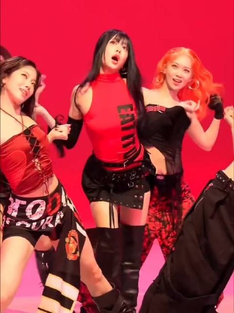 呜~ looks can kill, we so illegal