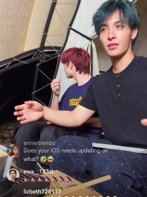 我真笑的不行了,给听不见的ig观众做手语