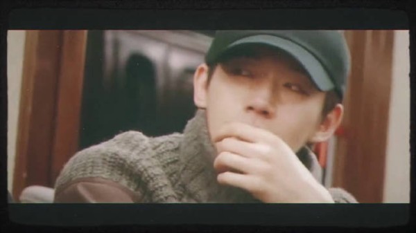 落日把每个人的身影拉长，这一刻所有疲惫都被晚风抚平