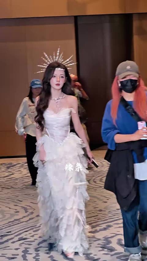 白裙女神张予曦,美神降临