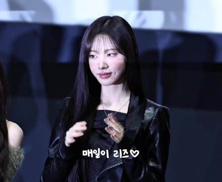 261023 Looks Can Kill电影舞台问候高清饭拍