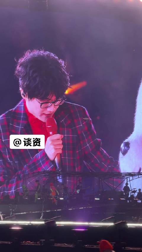 许嵩全新演绎成都火锅六种辣