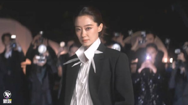 张小斐VOGUE红毯黑白造型冷感高级感A爆全场