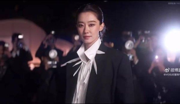 张小斐VOGUE红毯8秒抬手回眸