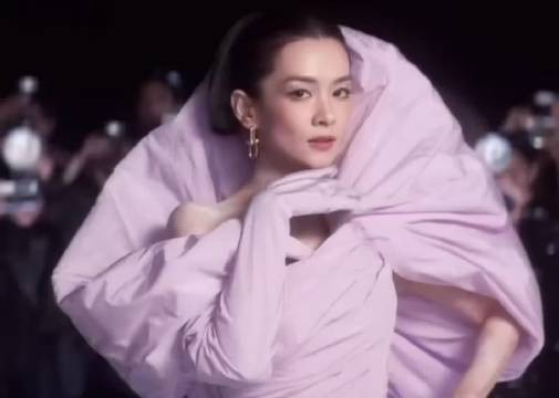 陈昊宇八秒镜头松弛从容,反复回看自带故事感