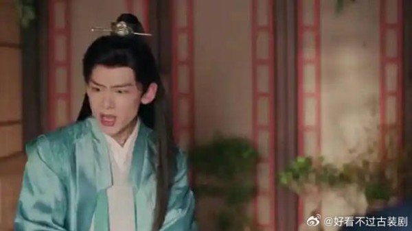 古装 新型“父慈子孝”，看一次笑一次
