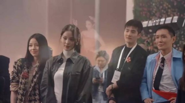 欧阳娜娜VOGUE红毯身兼三职，任创意顾问与何穗造型总监