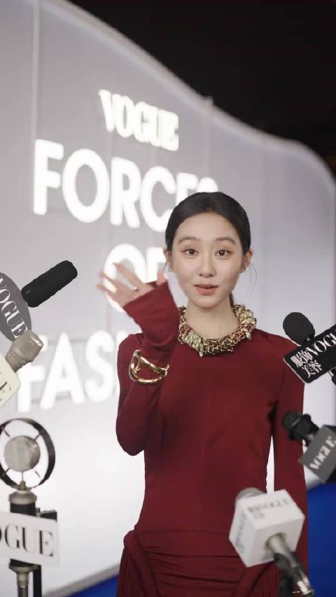 黄多多进圈的首个采访 一说话还是小时候的感觉