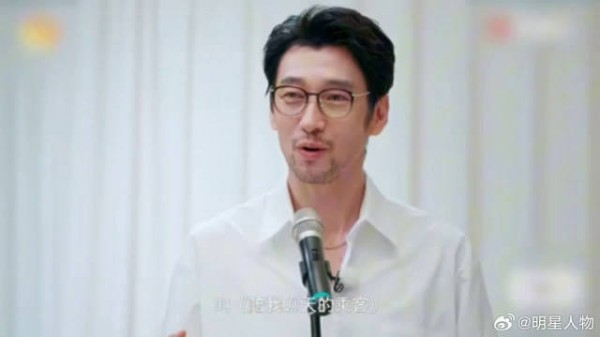 拒绝套路化的表达，满江在访谈中流露的真实，在当下格外珍贵