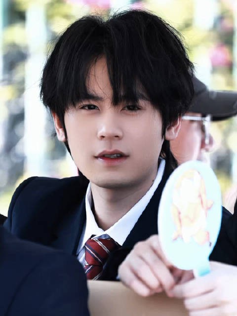花车巡游上的无畏