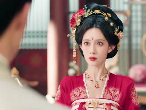 尚公主编剧水平引关注,孟子义妆造演绎硬气公主