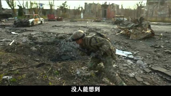 约翰注肾上腺素负伤狂奔求援,迪玛母子废楼压弹反击坚守