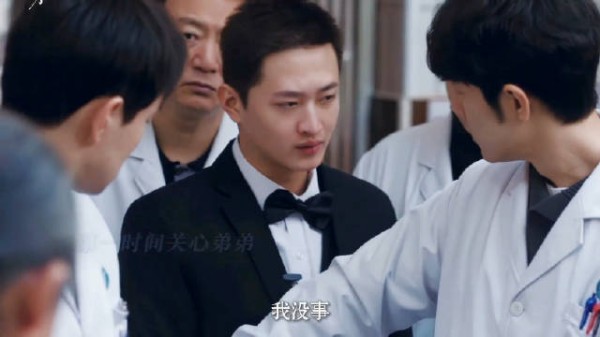 肖战史彭元小城良方整顿闹事现场