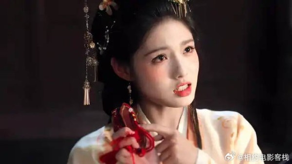 《雀骨》侯明昊艾米 懵懵的小鱼让萧无衣 一会心碎一会心动的