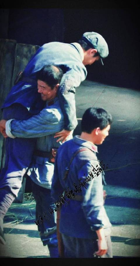“走到明天的人替我看天亮” 红色密码余立峰杀青快乐！ 视频禁搬运禁二改