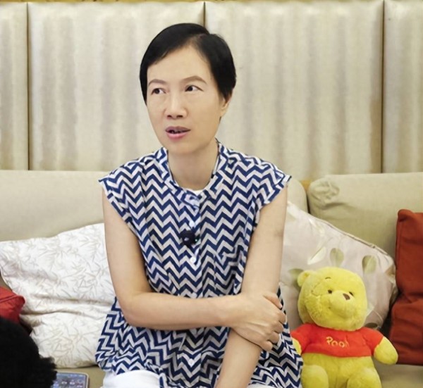 姻缘天注定!吴琼与阮巡结婚前,差点与央视名导走进婚姻