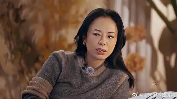 萱草花：母爱的象征，母女之间的思念与陌生！