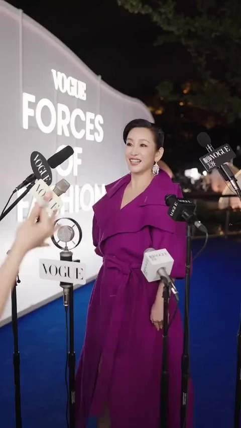 难道我红得还不够紫吗？不得不说，这段采访真的很秦海璐！