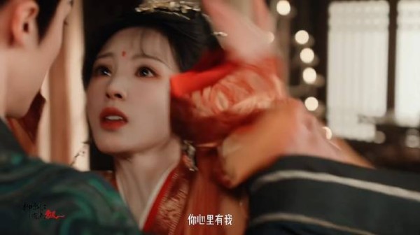 魏娆你就是一只张牙舞爪的小猫!两只爪子张起来萌晕我了!