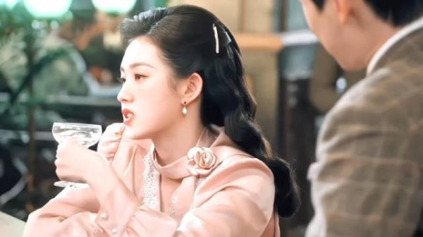 陶小姐醉后李伯仁暗恋守护真心错付