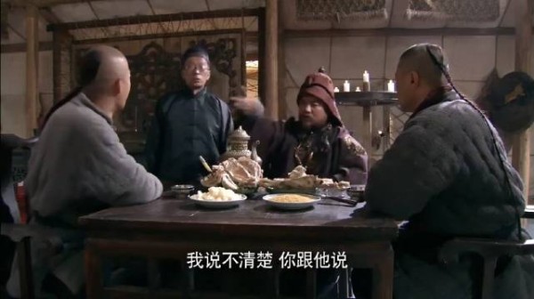 小伙托兄弟求官员帮忙,不料兄弟身份惊人,官职竟比众人都要大