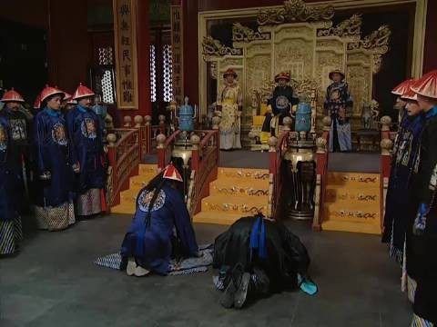 老四终于到场，康熙得知了大清已经没银子了的事，大怒