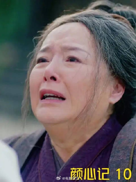 妻子变成个老婆婆,丈夫仅凭一个动作就认出了她