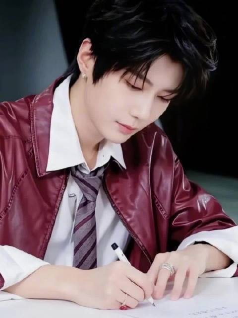 纸短情长 见字如面✨ 以赤诚赴相遇，以热爱回应心意❤️