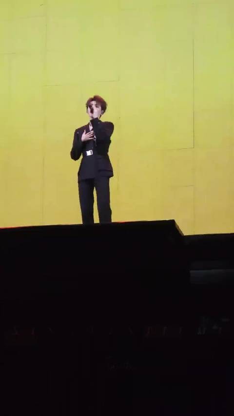 王俊凯贵阳演唱会首日唱甲乙丙丁太带感