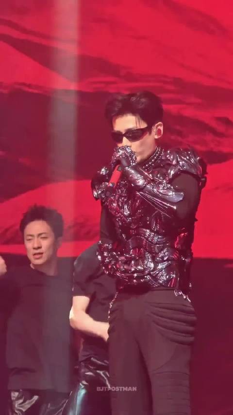 白敬亭Rap舞台直面质疑,让不可能变确定