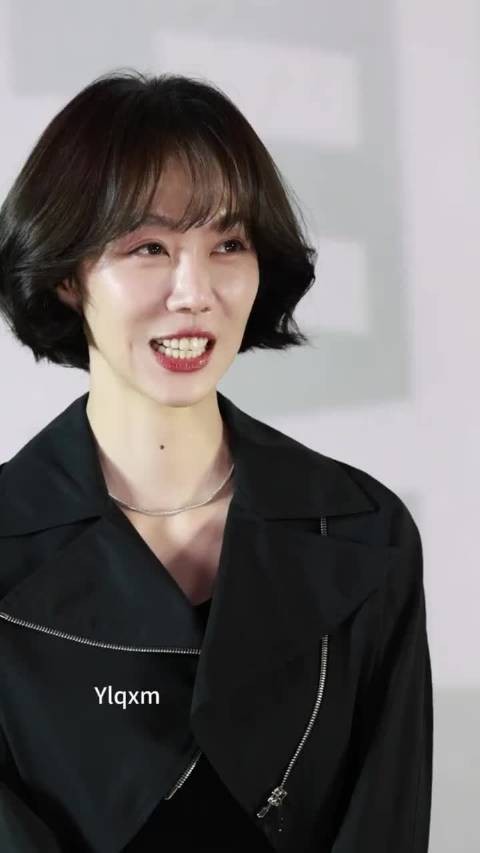 姜妍分手拒当全职太太，磨戏20年捧白玉兰奖