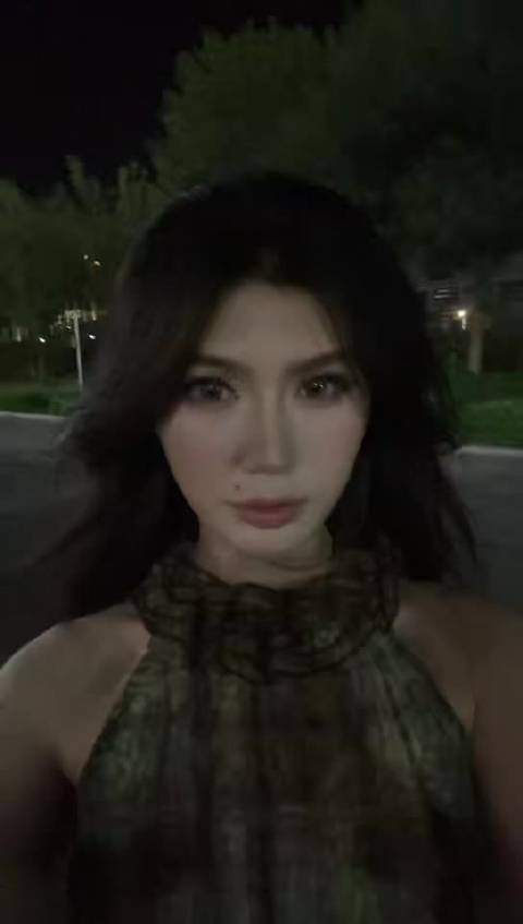 刚分手那会儿去看演唱会 瘦了好多 脸都凹了 真好啊