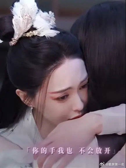 阅尽万难于眸间,独怜一人情更牵