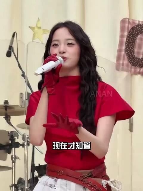 原来这是开嗓的练声水壶啊 | 欧阳娜娜