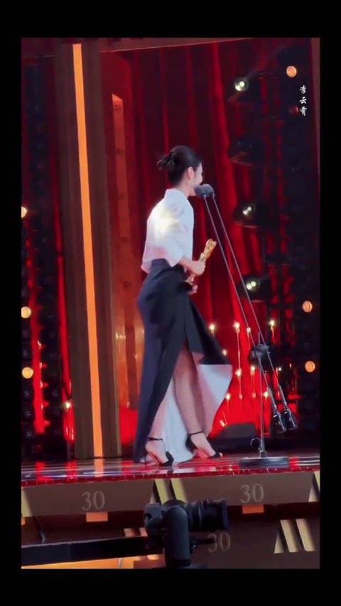 这才是顶级东方美人,干净又高级