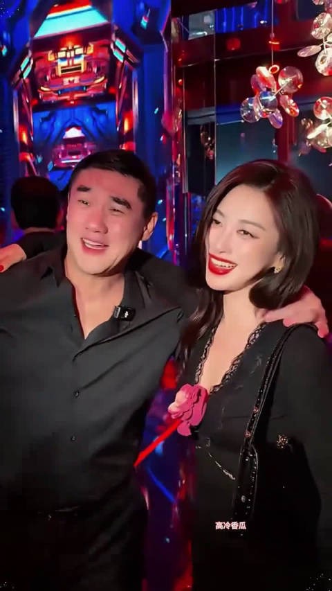 朱珠 天生的女人味儿!最该代言维密的应该是朱珠吧!