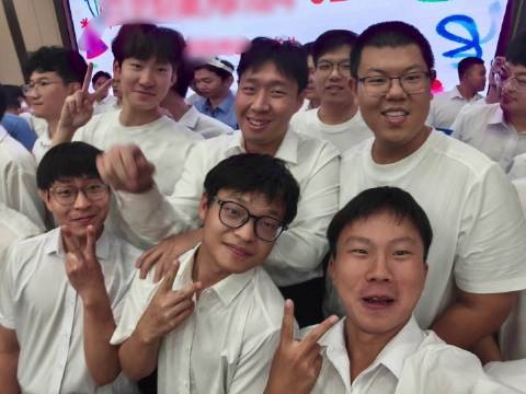 心怀期许不甘平庸,学技术敬业向前